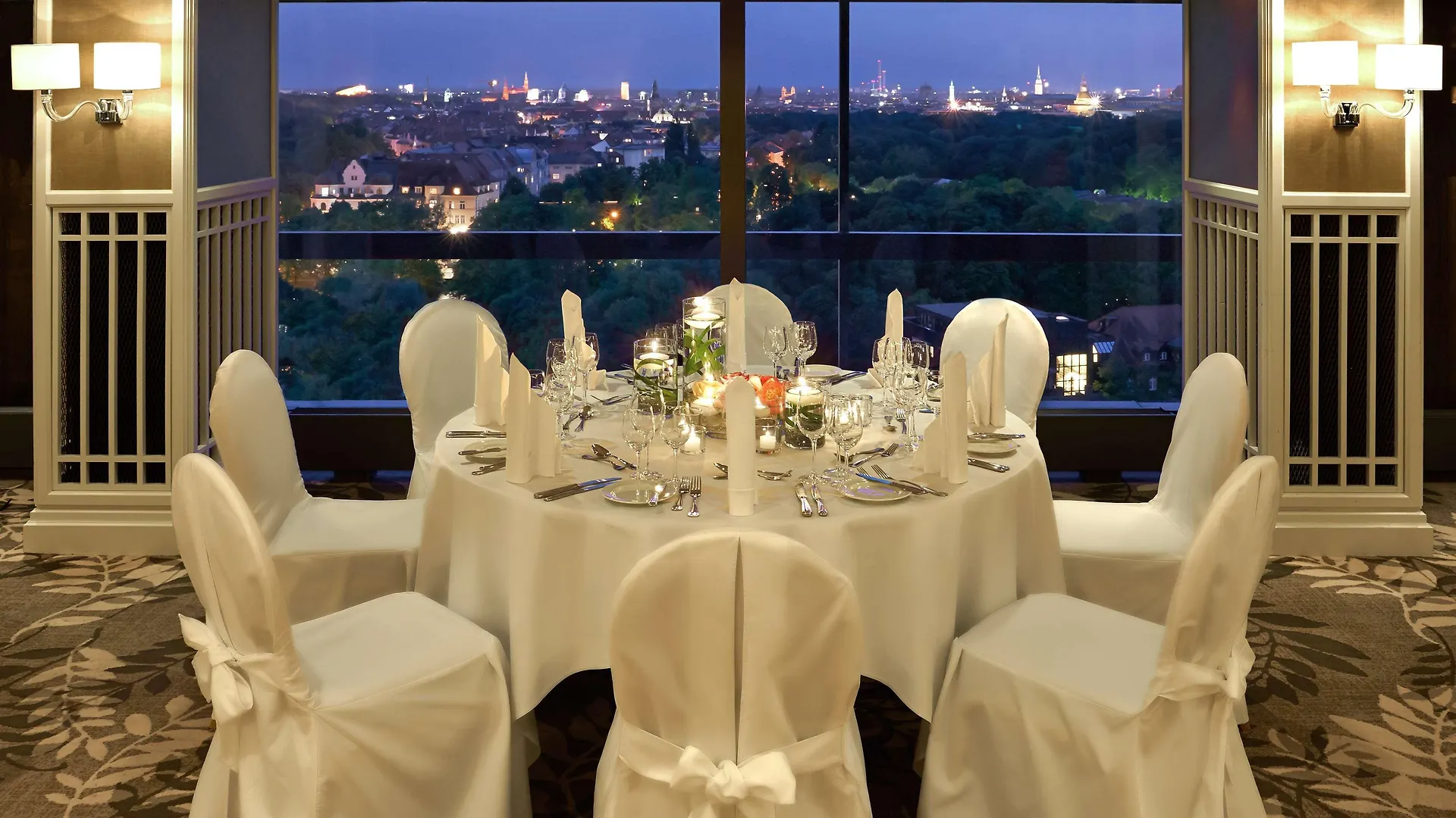 מלון Hilton Munich Park 4*,  גרמניה